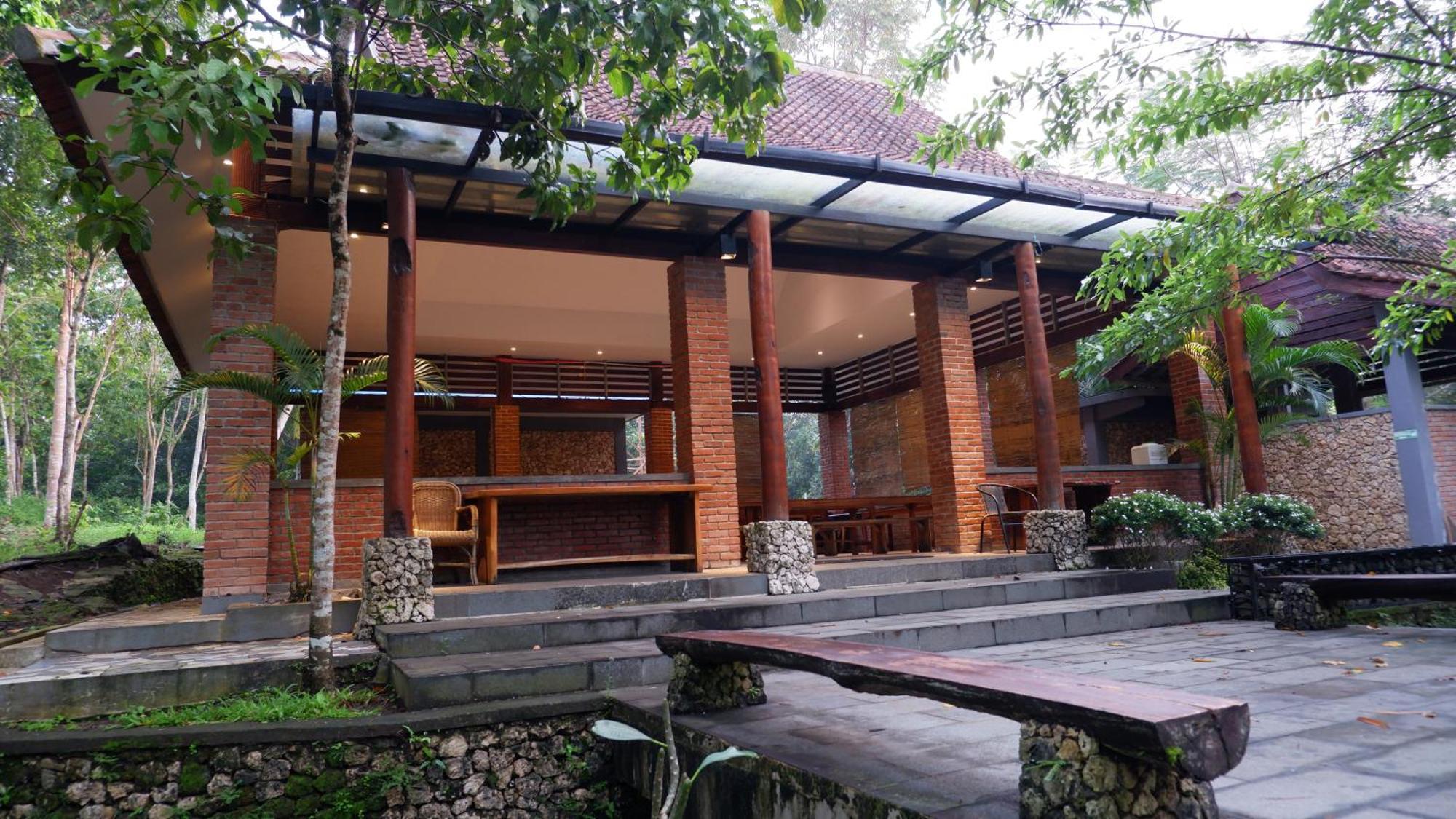 Hau Eco Lodges Citumang Pangandaran Exterior photo